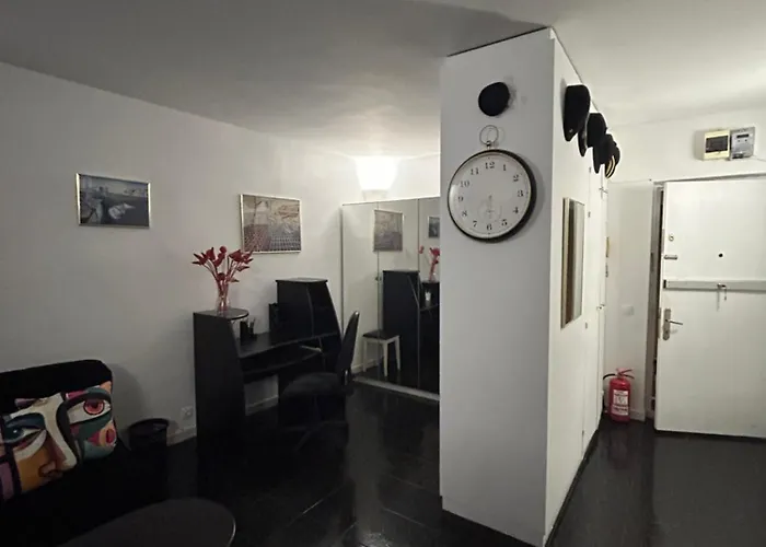 Skyview-ateneu-sala Palatului -self Check-in And Out