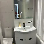 Skyview-ateneu-sala Palatului -self Check-in -therme Kit On Request ブカレスト